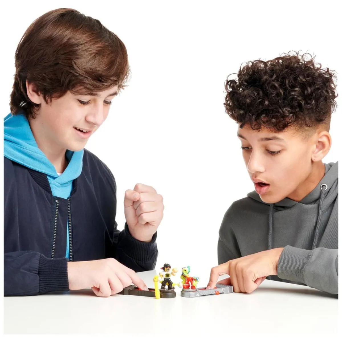 AKEDO Figuras De Acción*- Versus pack - Set 2 figuras con mando (varios modelos)