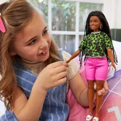 BARBIE Muñecas*- Muñeca Fashionista - Camiseta neón leopardo