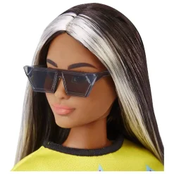 BARBIE Muñecas*- Muñeca fashionista - Top con llamas y falda a cuadros