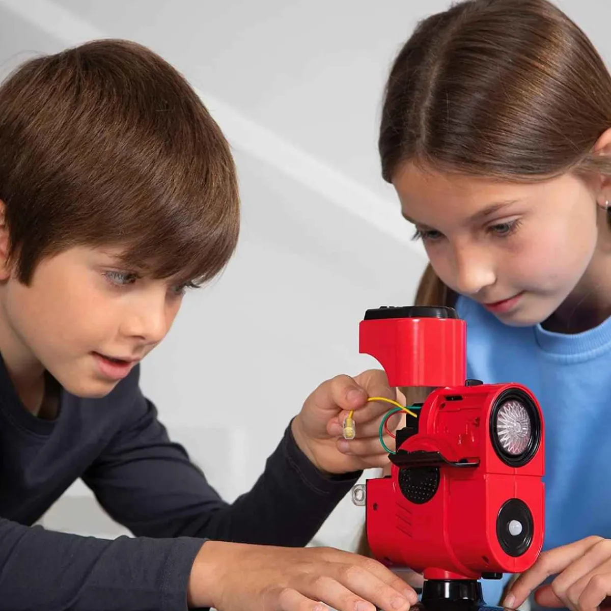 IMC Friki Zone|Juegos Y Puzzles*Camera Escape