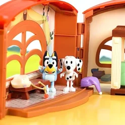 FAMOSA Coleccionables Y Mini Mundos*- Bluey - Pack 4 Figuras articuladas de personajes de Serie de Dibujos Animados ㅤ