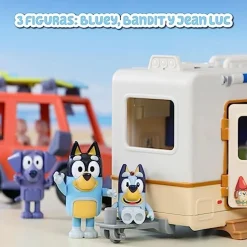 FAMOSA Coleccionables Y Mini Mundos*- Bluey - Vehículo de vacaciones con tablas de surf y figurita articulada ㅤ