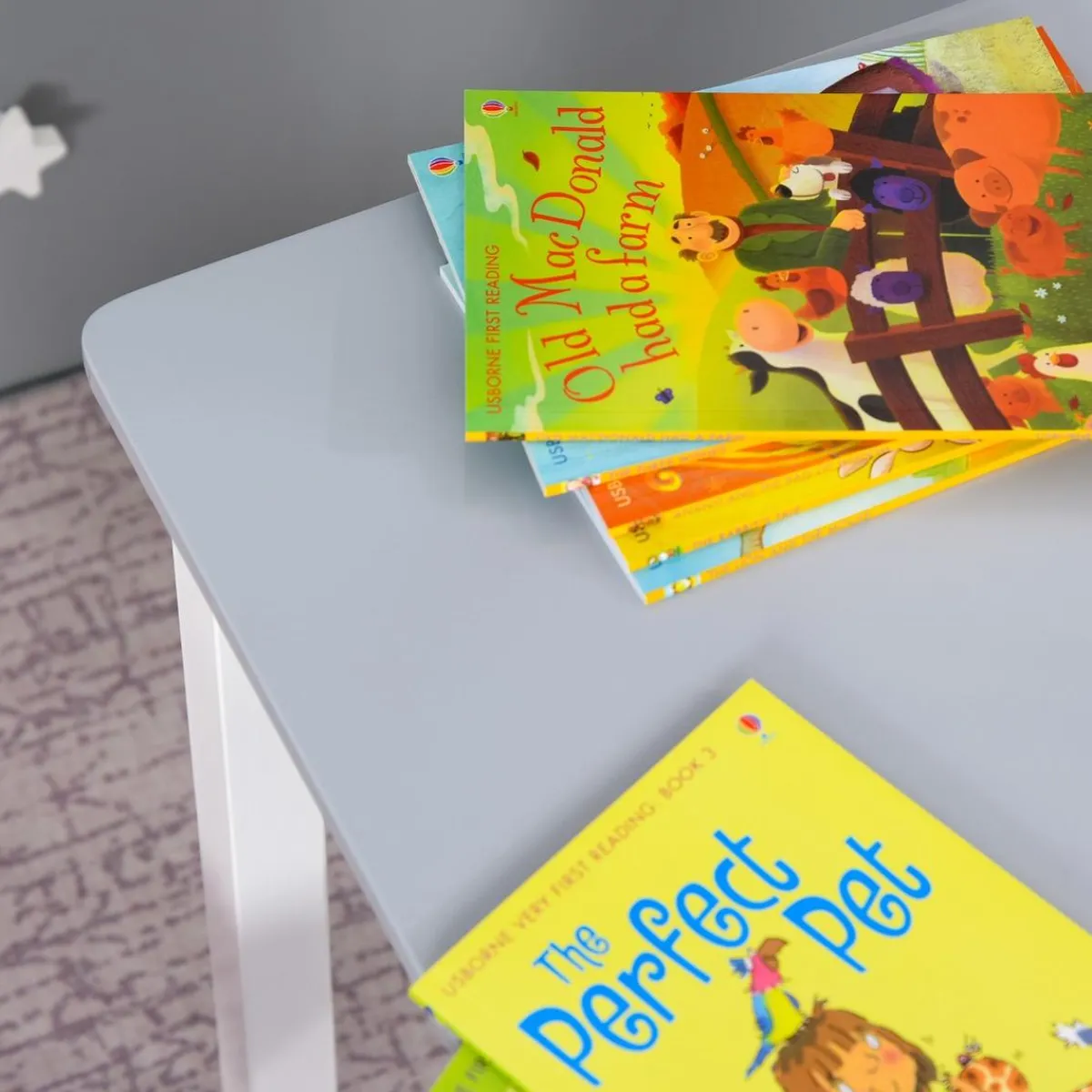 Homcom Estilo De Vida*- Conjunto Infantil Mesa + Banco + 2 sillas madera