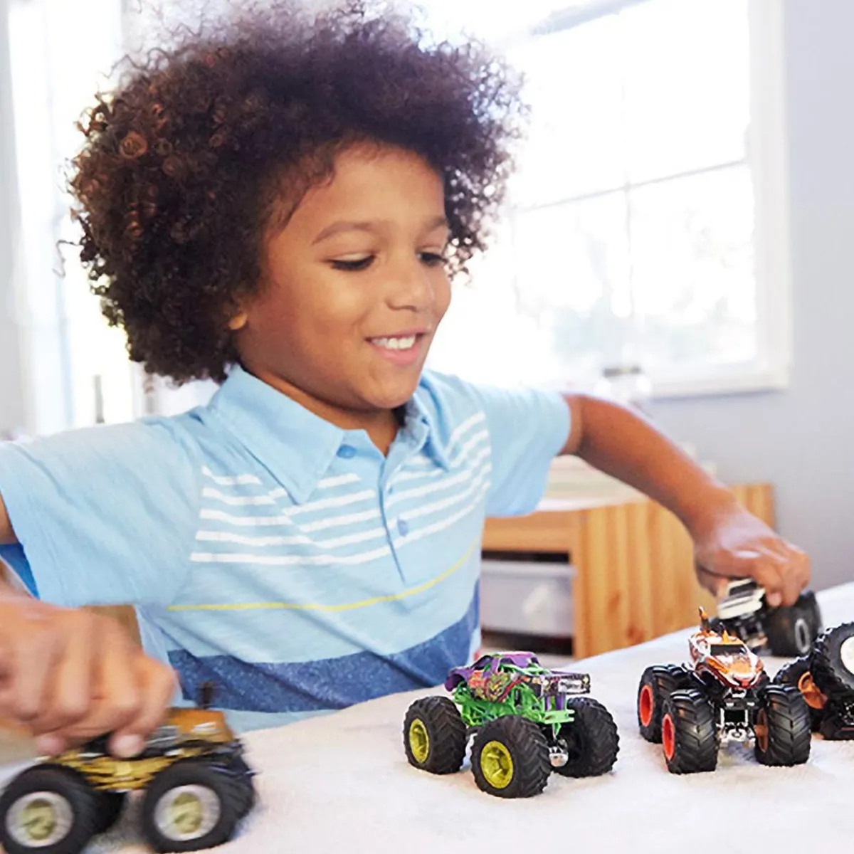 MATTEL ESPANA Vehículos Y Circuitos*Hot Wheels - Monster Truck Vehículo Básico 1:64 (varios modelos)