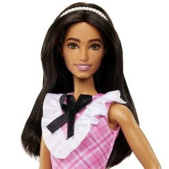 MATTEL Muñecas*- Muñeca atlética Fashionista con vestido tartán rosa y accesorios ㅤ