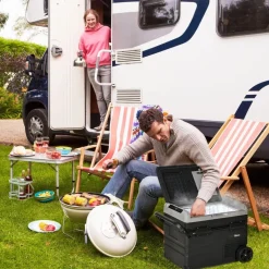 Outsunny Figuras De Acción*- Nevera congelador portatil 60L Negro